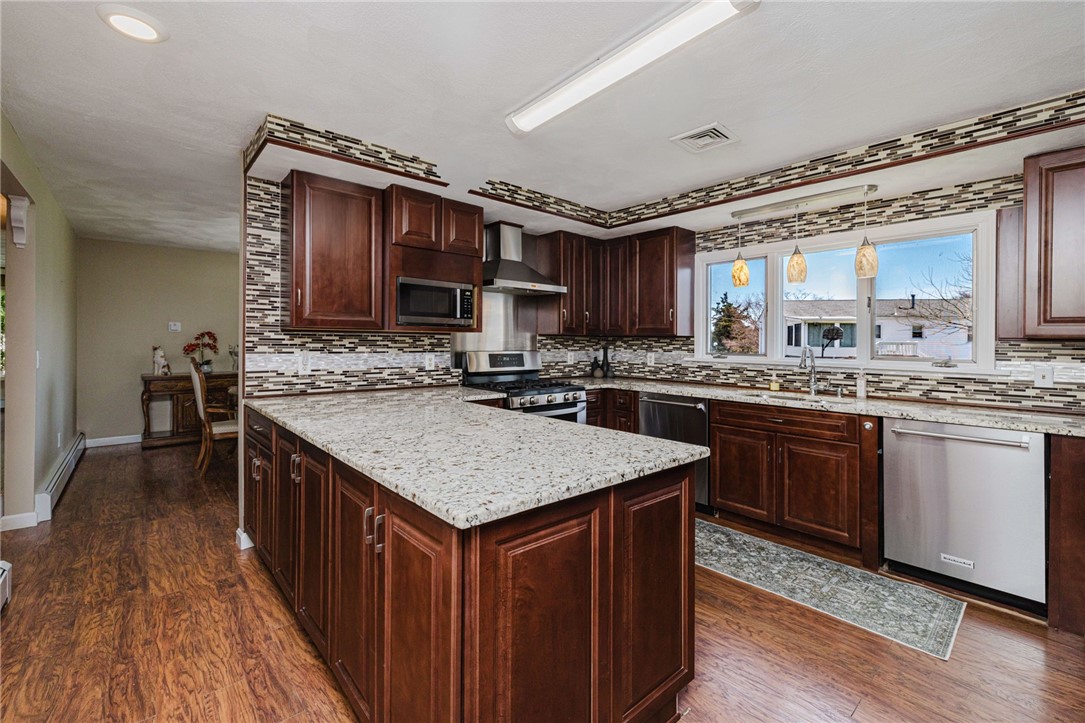 34 Cherry Hill Road Johnston, RI 02919 - Photo 7 of 50