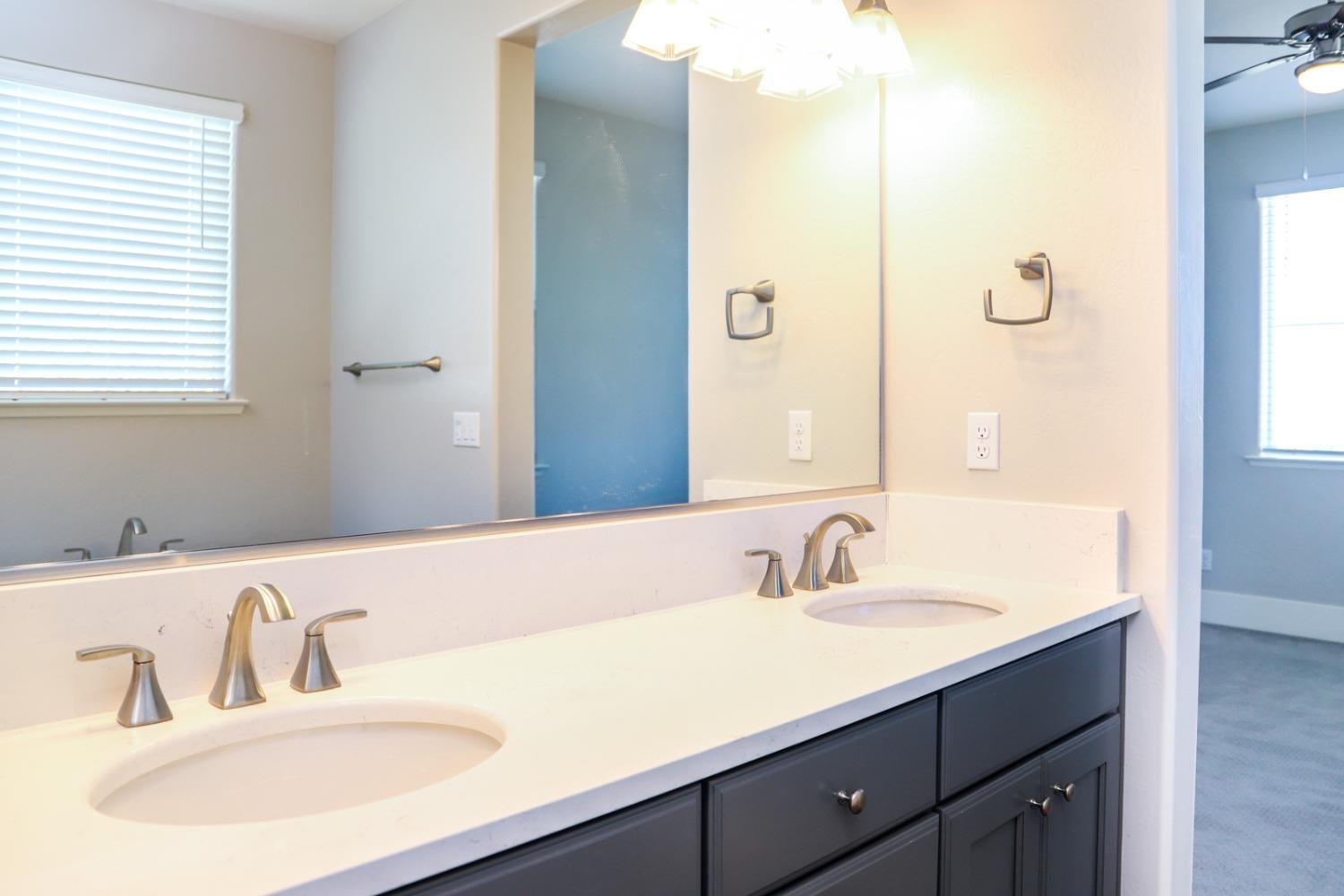 4454 Hillside Road Madera, CA 93636 - Photo 13 of 40 Gallery Image 13