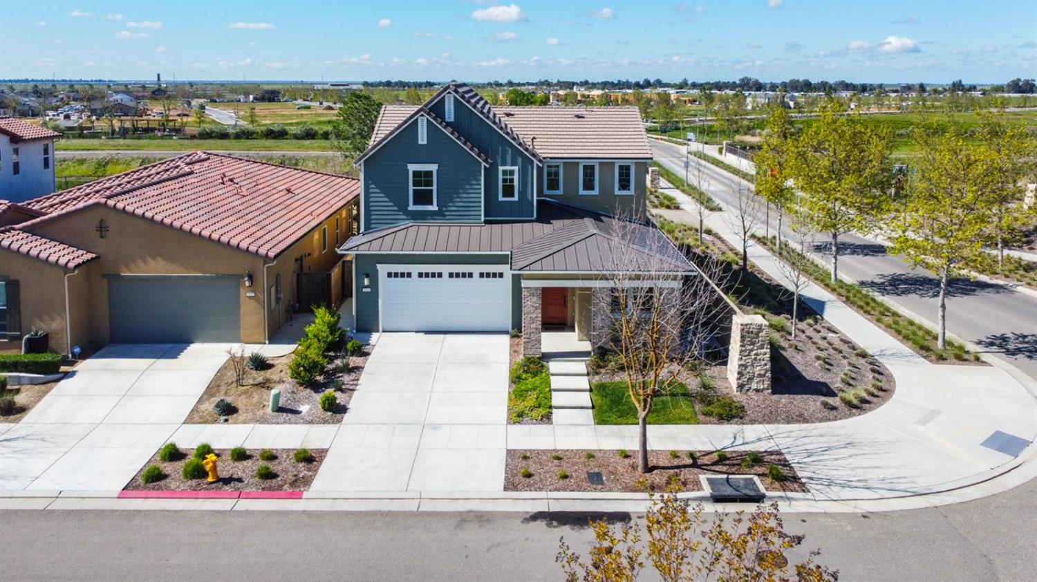 4454 Hillside Road Madera, CA 93636 - Photo 2 of 40 Gallery Image 2