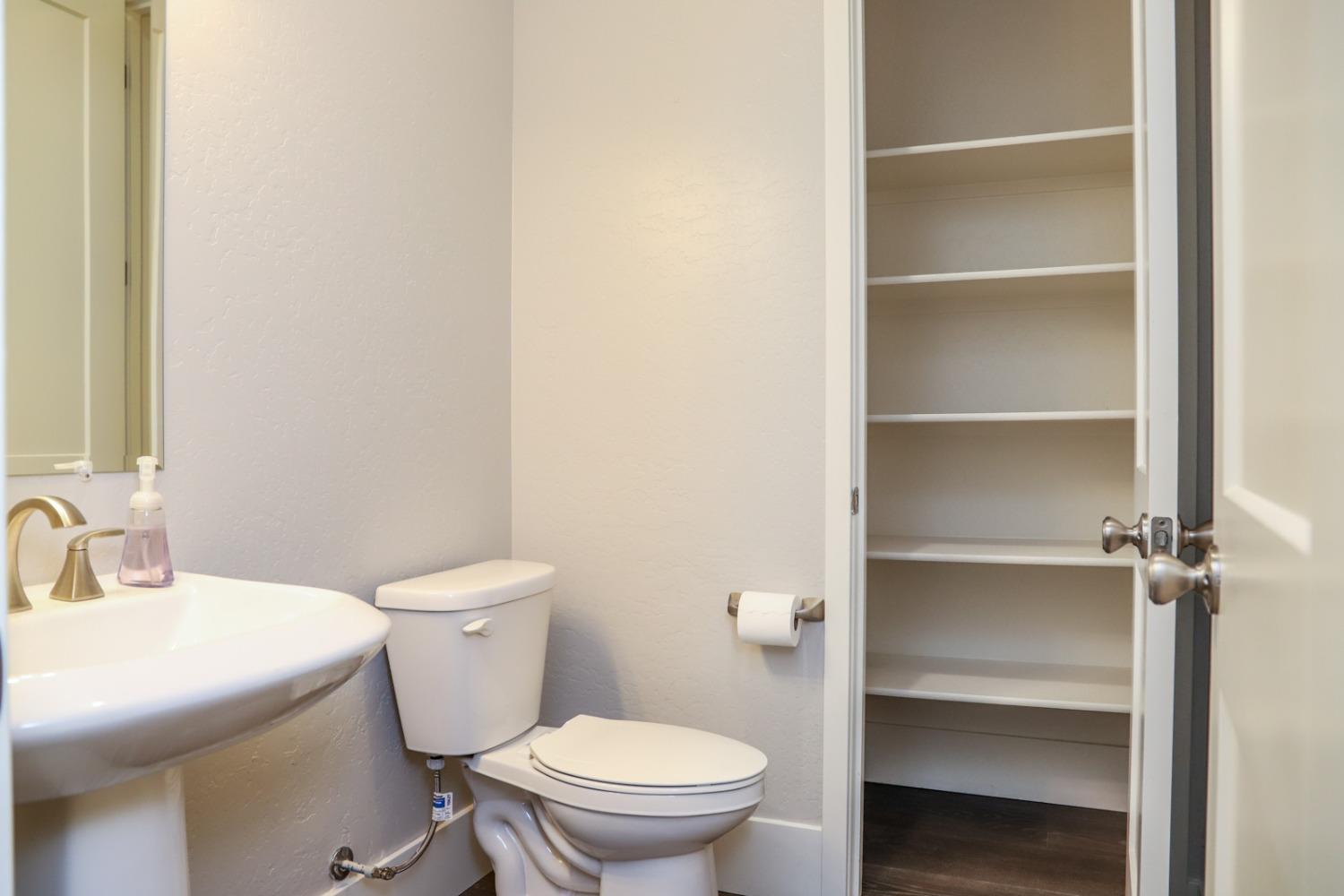 4454 Hillside Road Madera, CA 93636 - Photo 22 of 40 Gallery Image 22