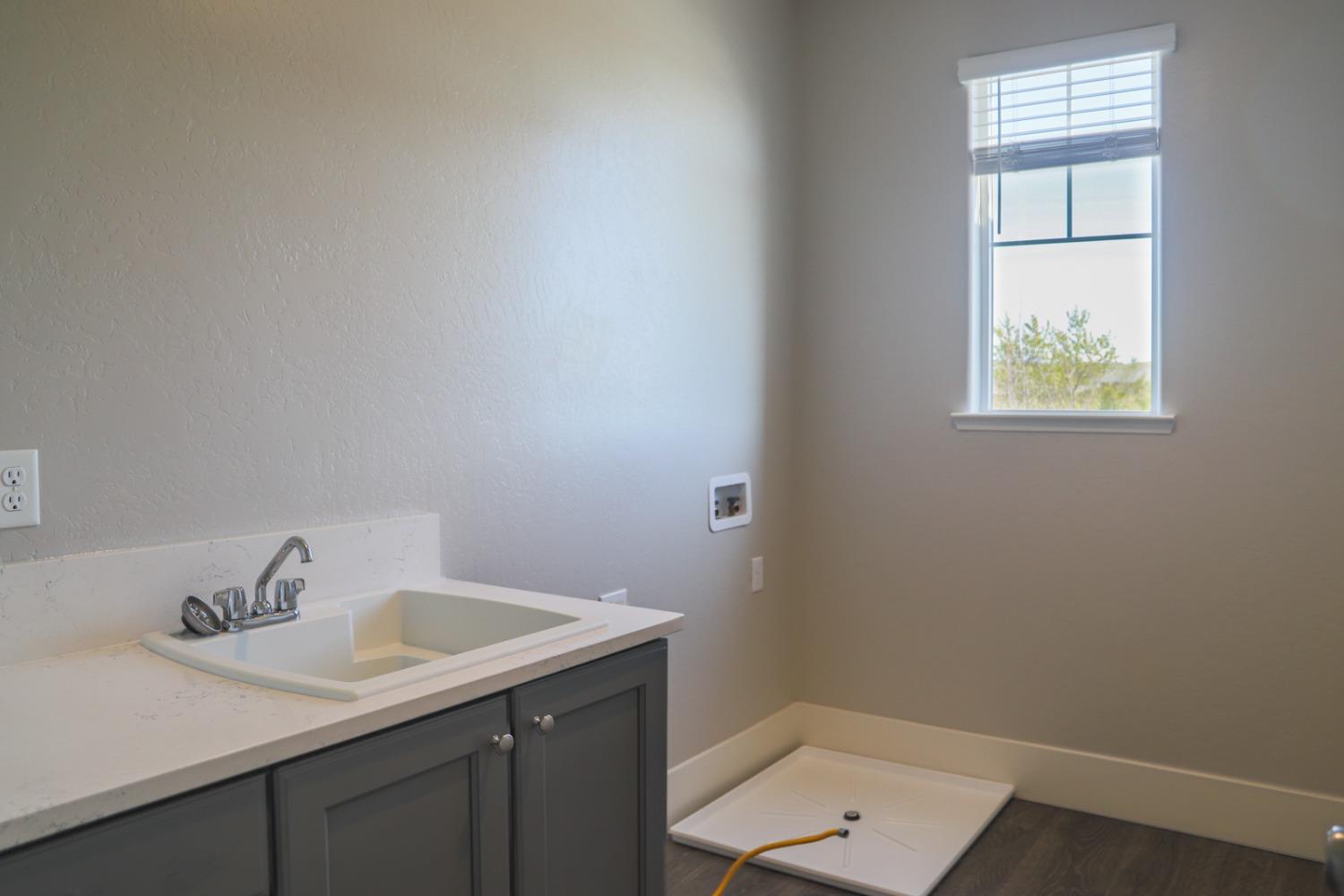 4454 Hillside Road Madera, CA 93636 - Photo 27 of 40 Gallery Image 27