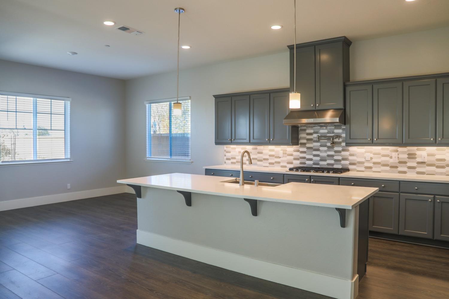 4454 Hillside Road Madera, CA 93636 - Photo 6 of 40 Gallery Image 6
