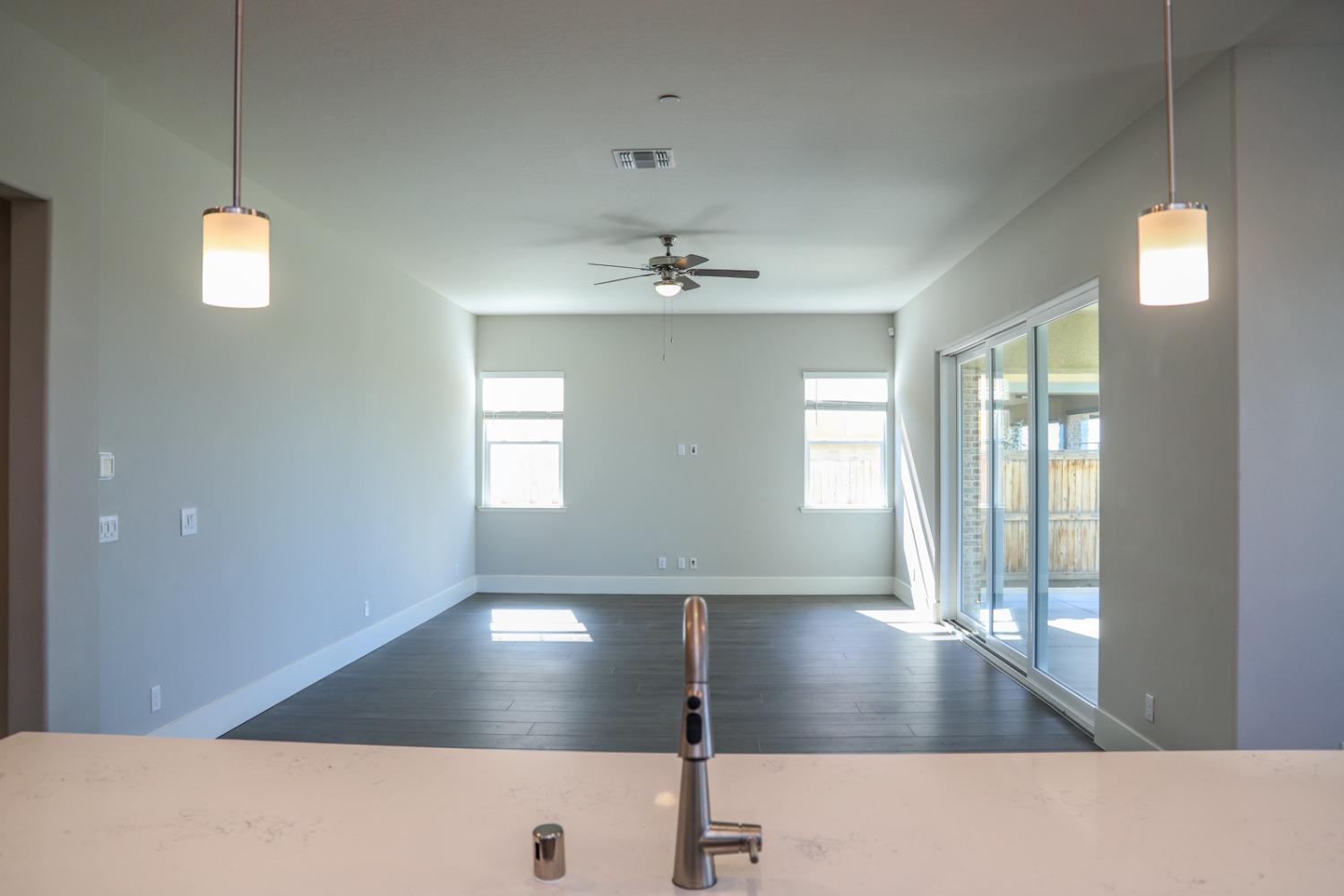 4454 Hillside Road Madera, CA 93636 - Photo 7 of 40 Gallery Image 7