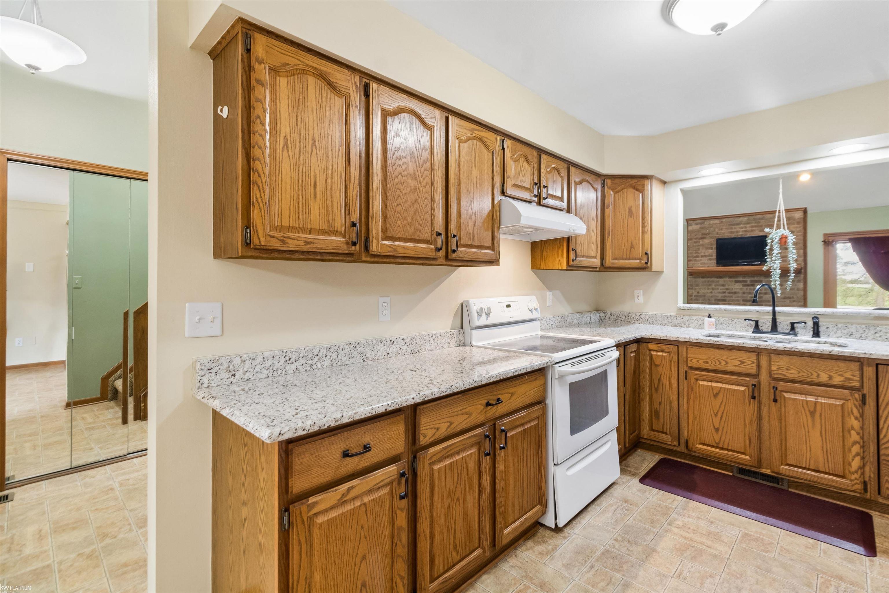 16231 Pine Ridge Drive North Fraser, MI 48026 - Photo 15 of 34