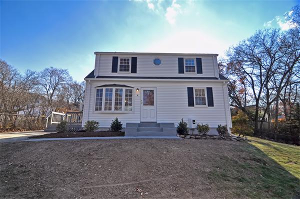 4 Blackhawk Road Billerica, MA 01821 - Photo 3 of 18