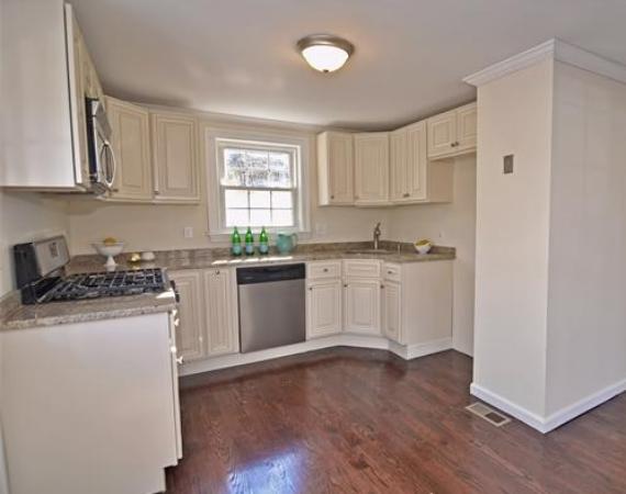 4 Blackhawk Road Billerica, MA 01821 - Photo 5 of 18