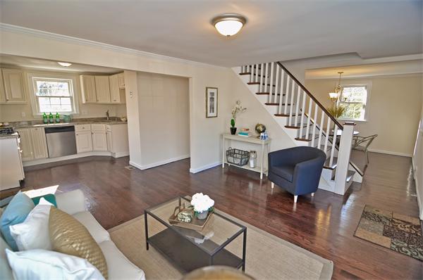 4 Blackhawk Road Billerica, MA 01821 - Photo 7 of 18