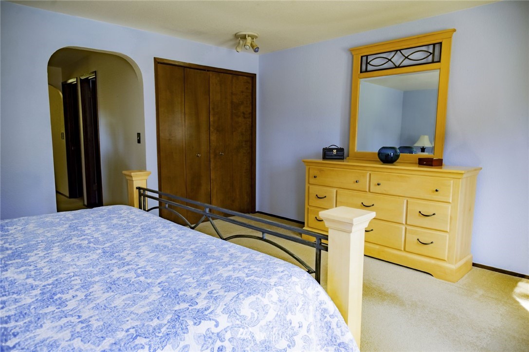15102 Southeast 138th Place Renton, WA 98059 - Photo 13 of 25 Gallery Image 13