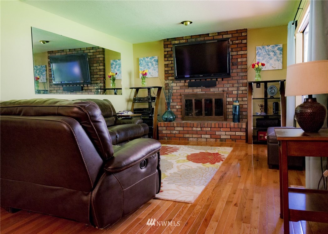 15102 Southeast 138th Place Renton, WA 98059 - Photo 10 of 25 Gallery Image 10