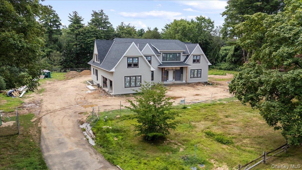 320 Circle Road Muttontown, NY 11791 - Photo 2 of 17 an aerial view of a house