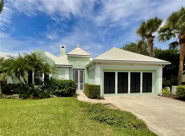 $1,300,000 | 680 St Anne's Lane, Vero Beach, FL 32967