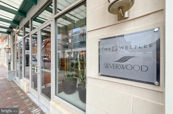 $2,600 | 2200 North Westmoreland Street, Unit 303, Arlington, VA 22213