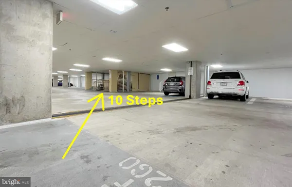 $2,600 | 2200 North Westmoreland Street, Unit 303, Arlington, VA 22213