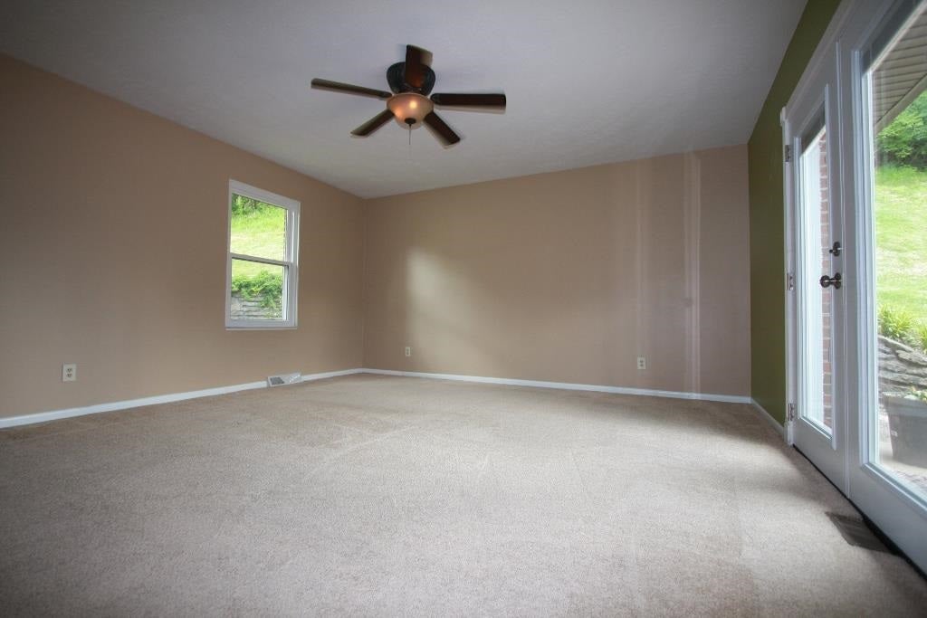 6 Kay Crest Road Huntington, WV 25705 - Photo 12 of 21 Gallery Image 12