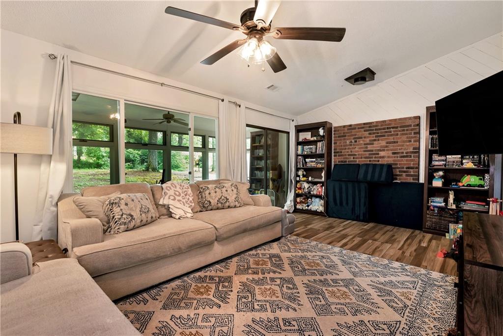 5045 Red Oak Lane Gainesville, GA 30506 - Photo 13 of 32