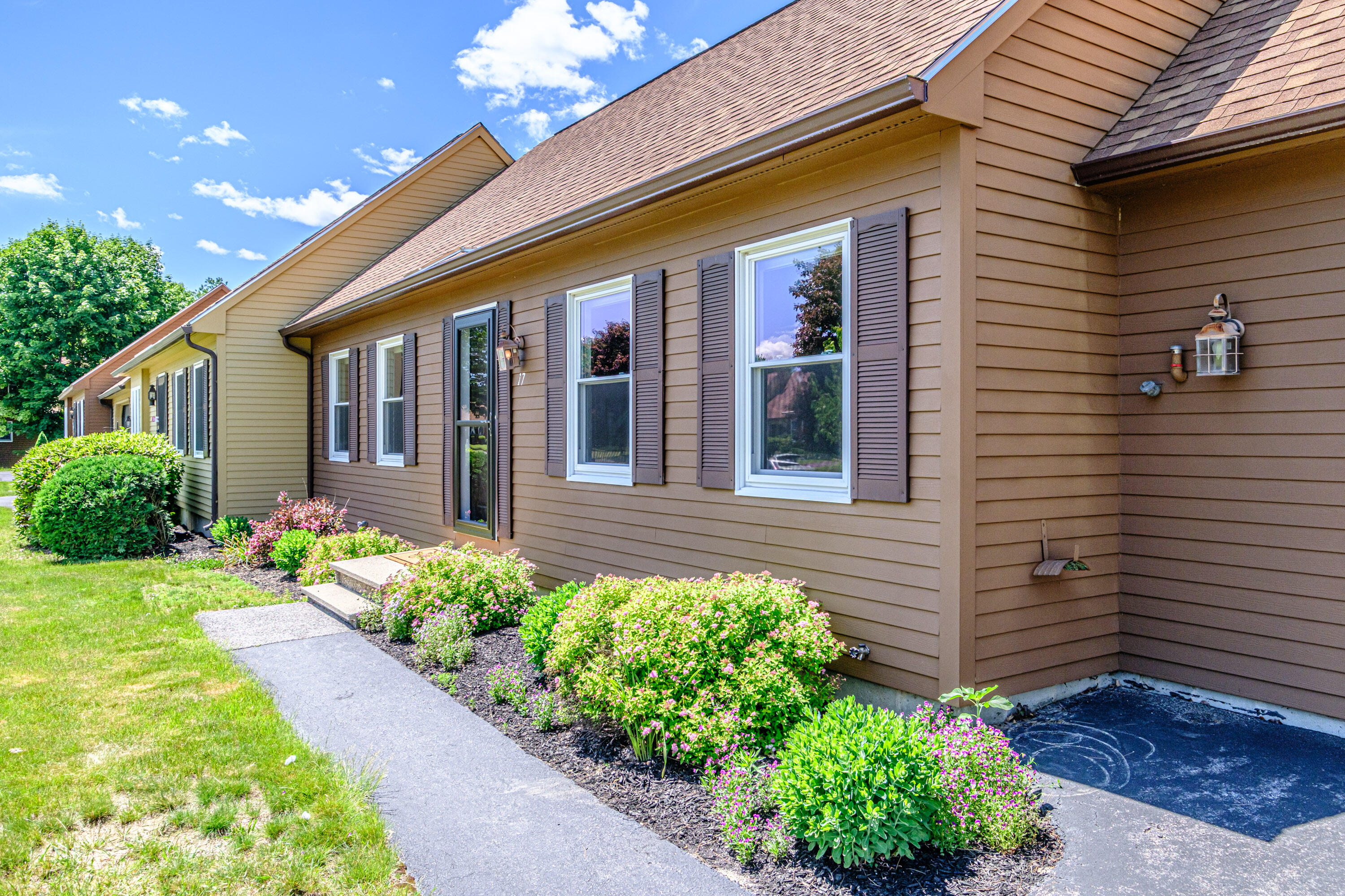 17 Old Carriage Road, Unit 17 Auburn, ME 04210 - Photo 3 of 47 20260616gp-62010
