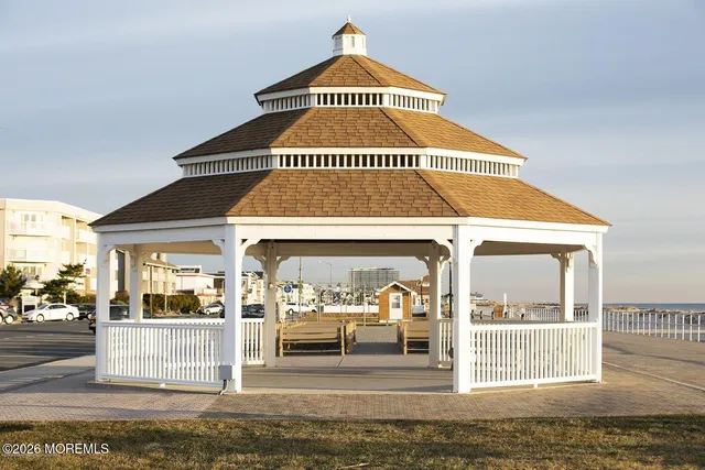 $3,500 | 211 Lareine Avenue, Bradley Beach, NJ 07720