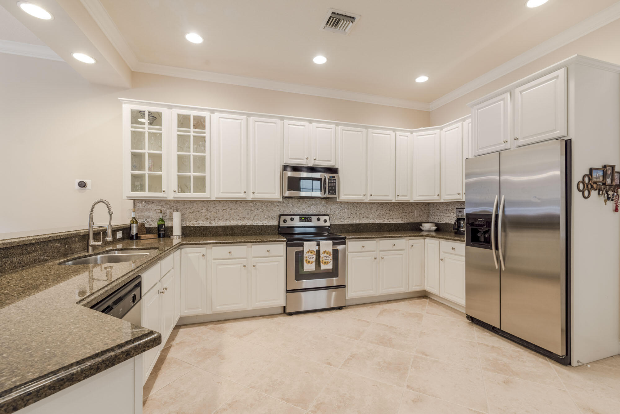 106 Renaissance Drive North Palm Beach, FL 33410 - Photo 12 of 29 010
