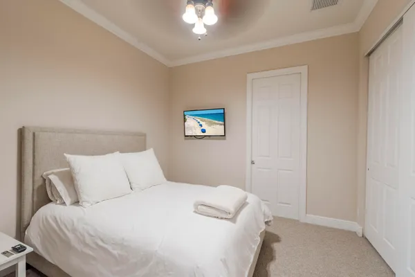 $6,000 | 106 Renaissance Drive, North Palm Beach, FL 33410