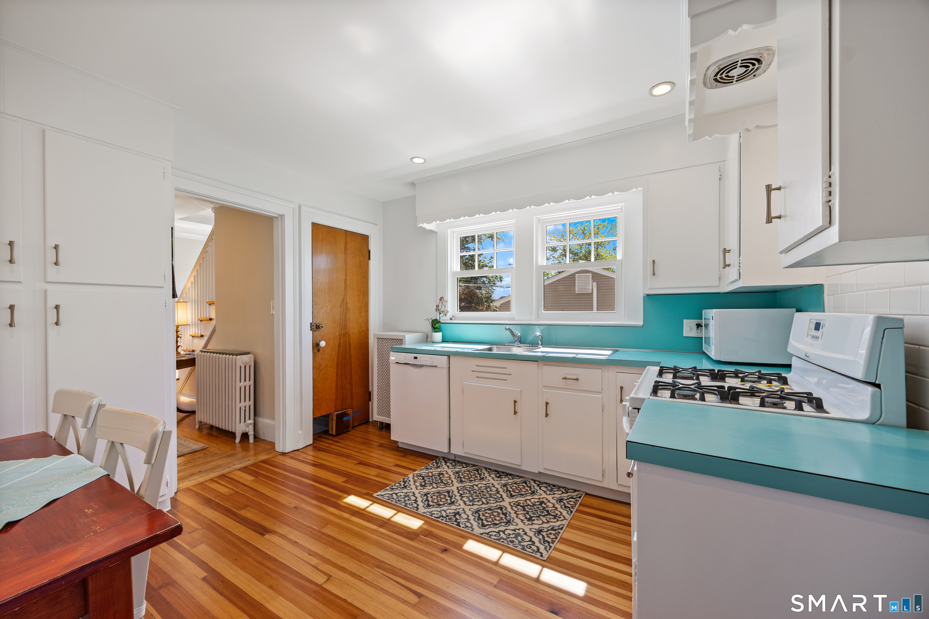 405 Fort Hale Road New Haven, CT 06512 - Photo 9 of 33 With adorable "kitty doorway" to basement!