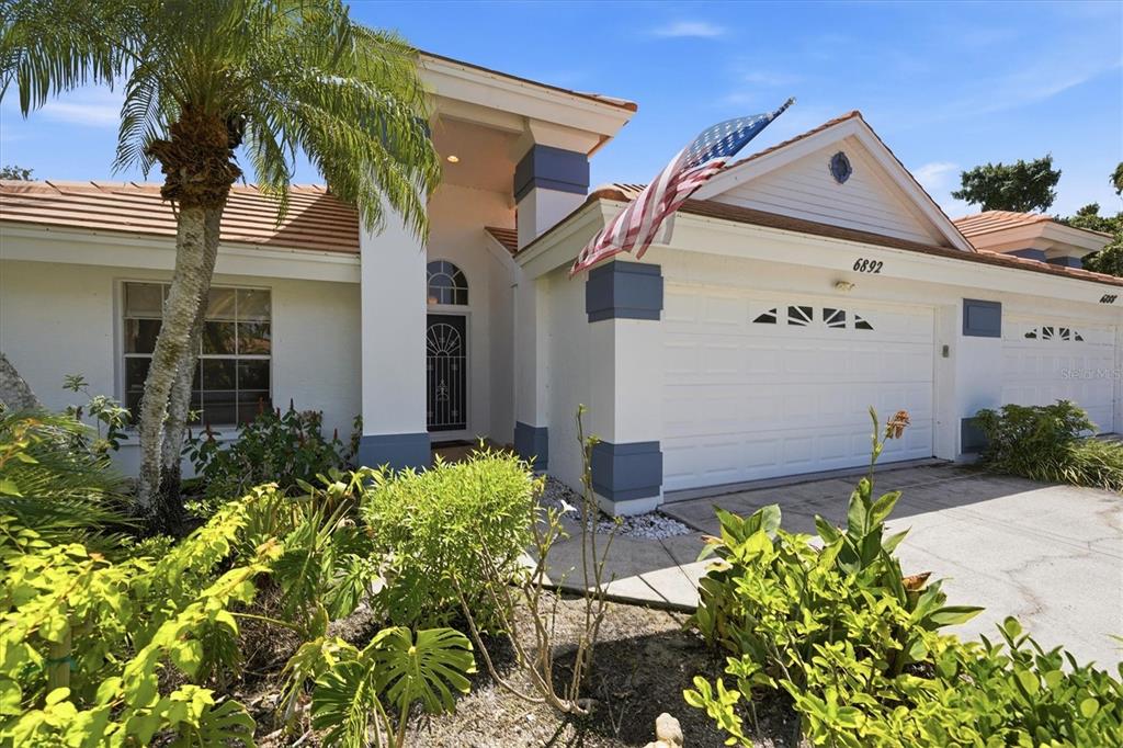6892 Approach Road, Unit 40 Sarasota, FL 34238 - Photo 3 of 34 Gallery Image 3