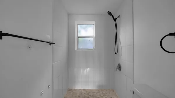 $1,700 | 420 Northwest 10th Street, Unit 15, Miami, FL 33136