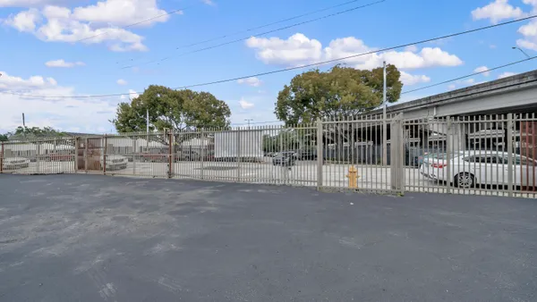 $1,700 | 420 Northwest 10th Street, Unit 15, Miami, FL 33136