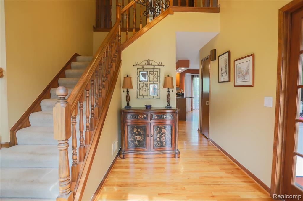 810 Box Canyon Court Rochester Hills, MI 48309 - Photo 6 of 53