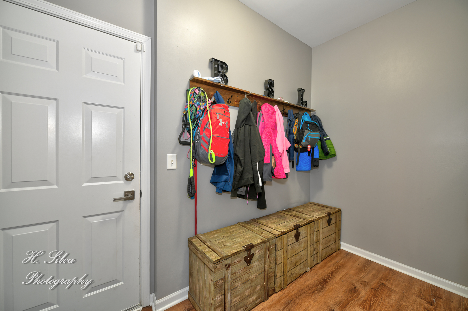 249 Sonora Drive Elgin, IL 60124 - Photo 28 of 42 a view of walk in closet