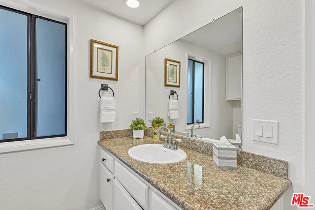 $6,500 | 2336 Elden Avenue, Unit D, Costa Mesa, CA 92627