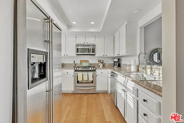 $6,500 | 2336 Elden Avenue, Unit D, Costa Mesa, CA 92627