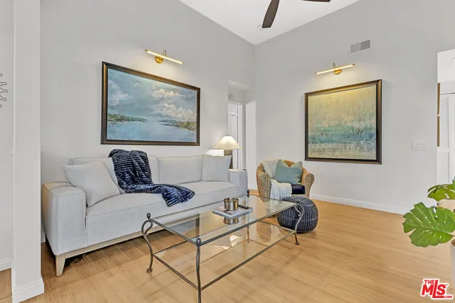 $6,500 | 2336 Elden Avenue, Unit D, Costa Mesa, CA 92627