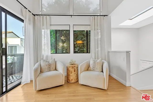 $6,500 | 2336 Elden Avenue, Unit D, Costa Mesa, CA 92627