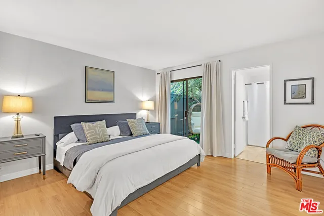 $6,500 | 2336 Elden Avenue, Unit D, Costa Mesa, CA 92627