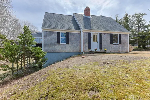 $999,000 | 2 Shell Lane, Orleans, MA 02653