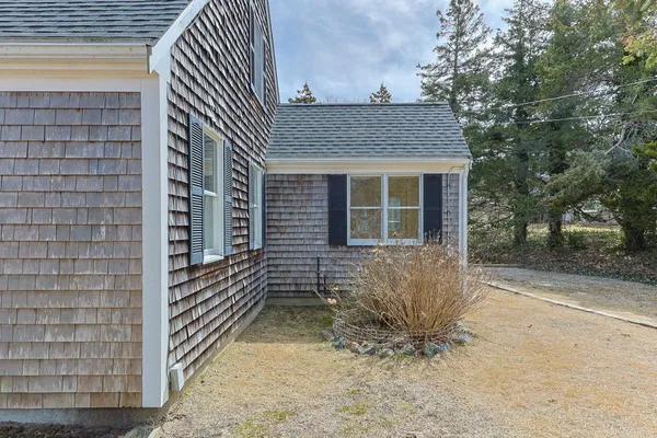 $999,000 | 2 Shell Lane, Orleans, MA 02653