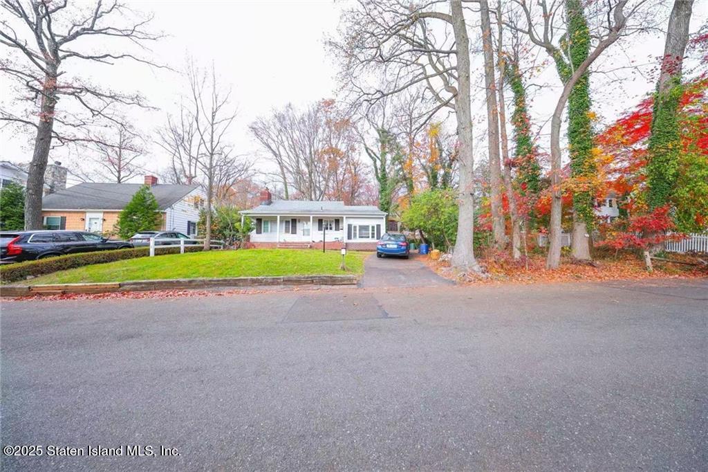 267 Edinboro Road Staten Island, NY 10306 - Photo 4 of 11 GetMedia (3)