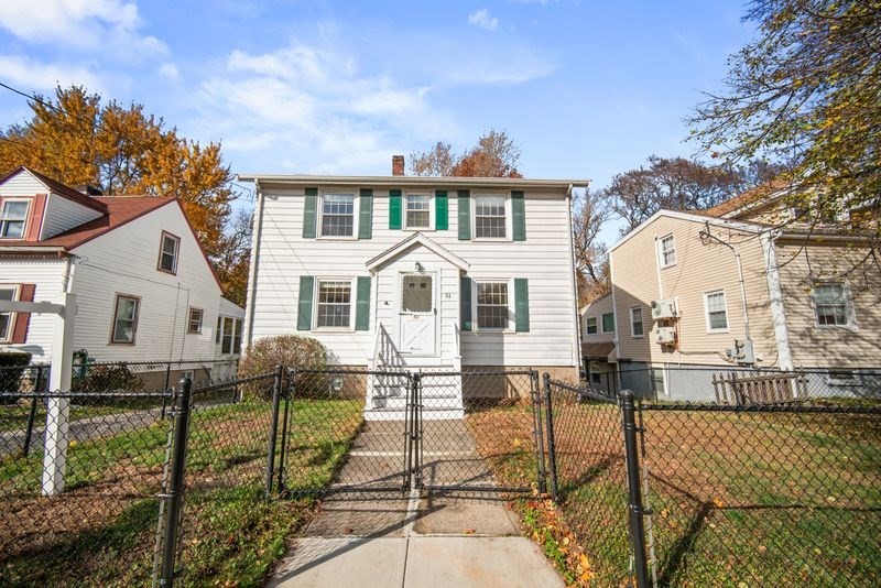 51 Brook Road Quincy, MA 02169 - Photo 2 of 26 Gallery Image 2