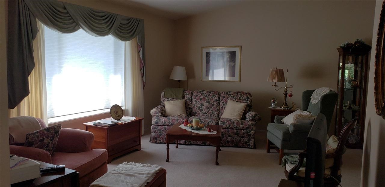 510 Hampton Road Durand, MI 48429 - Photo 8 of 17 21500931-7.JPG