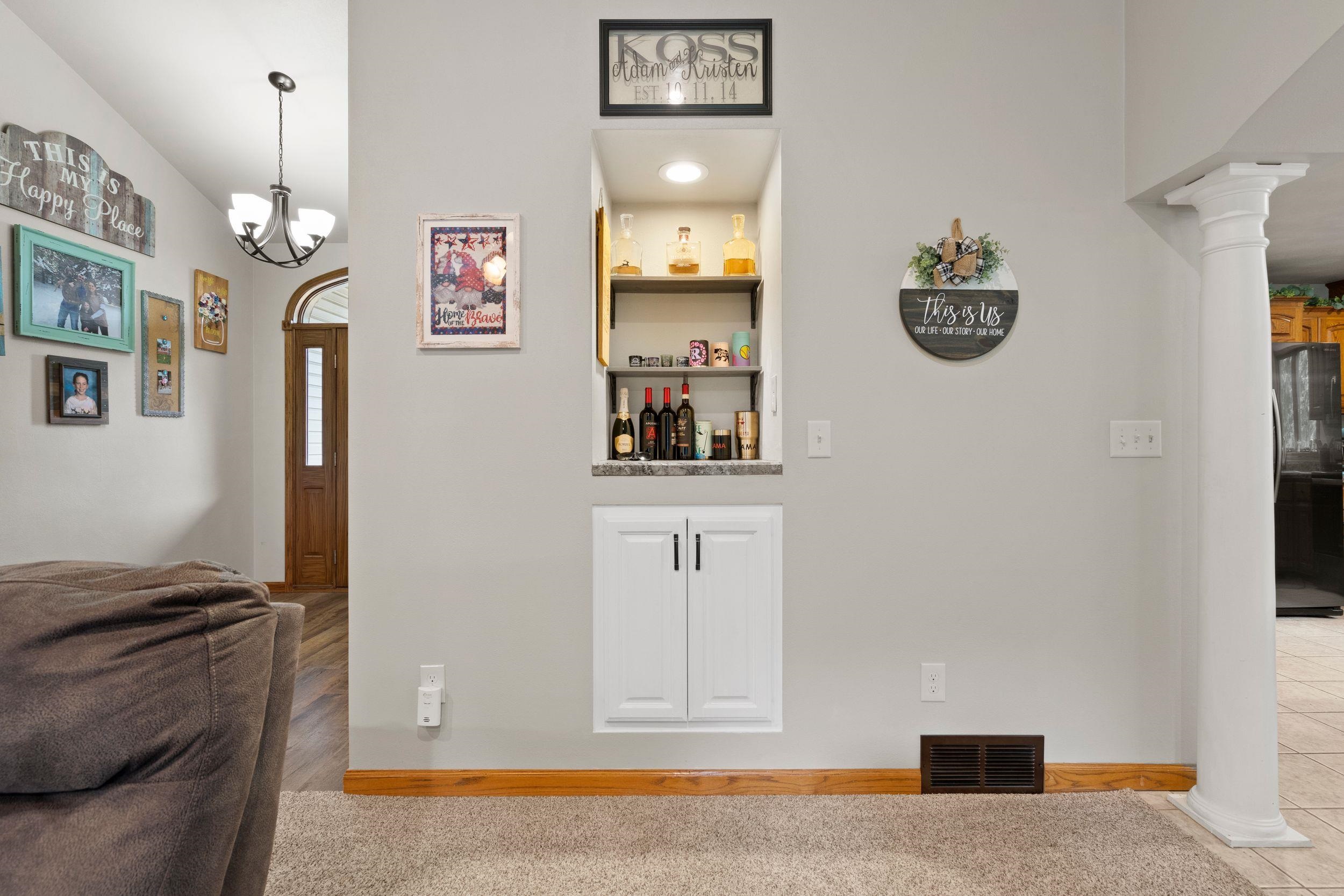 W2585 Oakbrook Court Appleton, WI 54915 - Photo 21 of 56