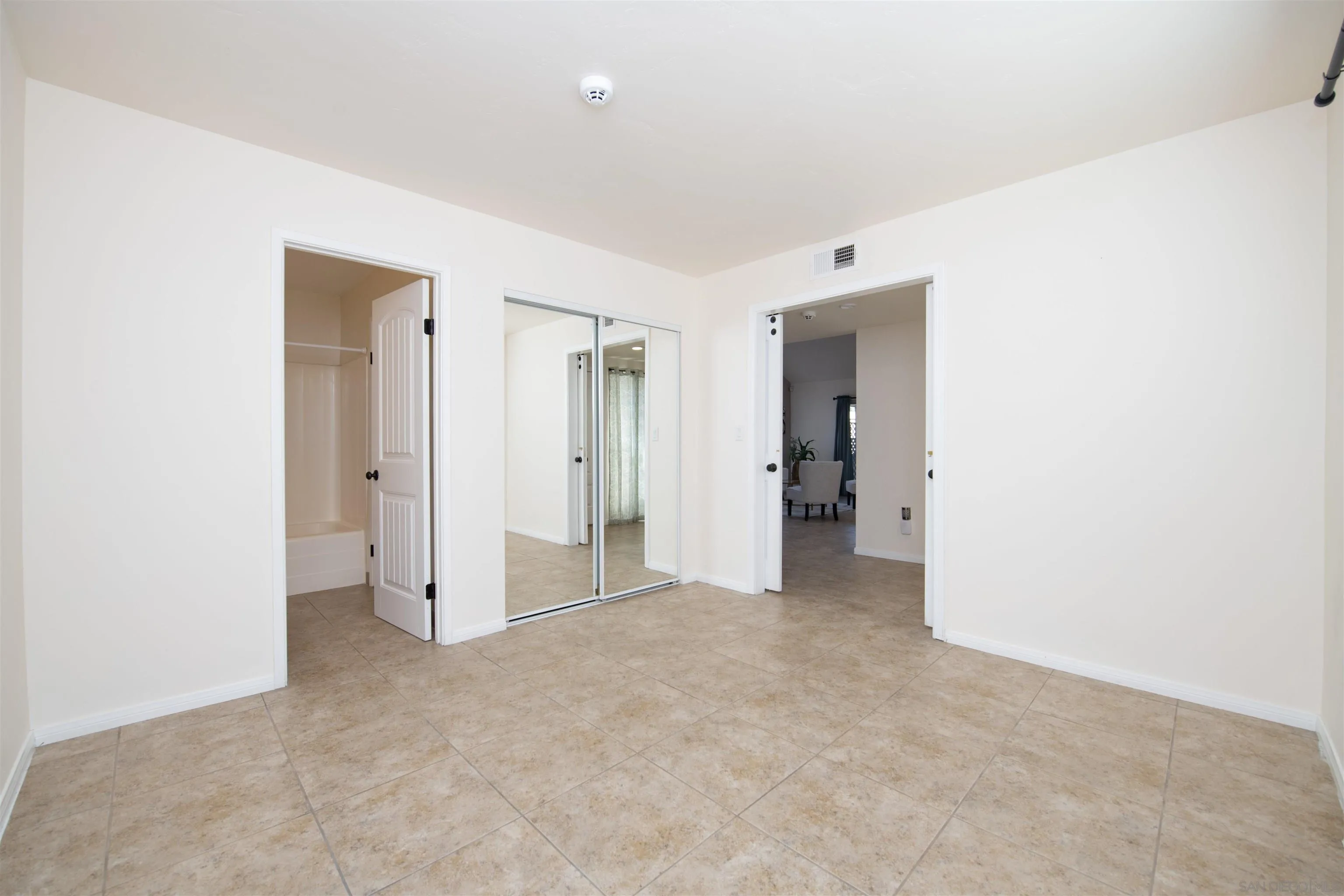 23620 Country Villa Road Ramona, CA 92065 - Photo 8 of 24 Gallery Image 8