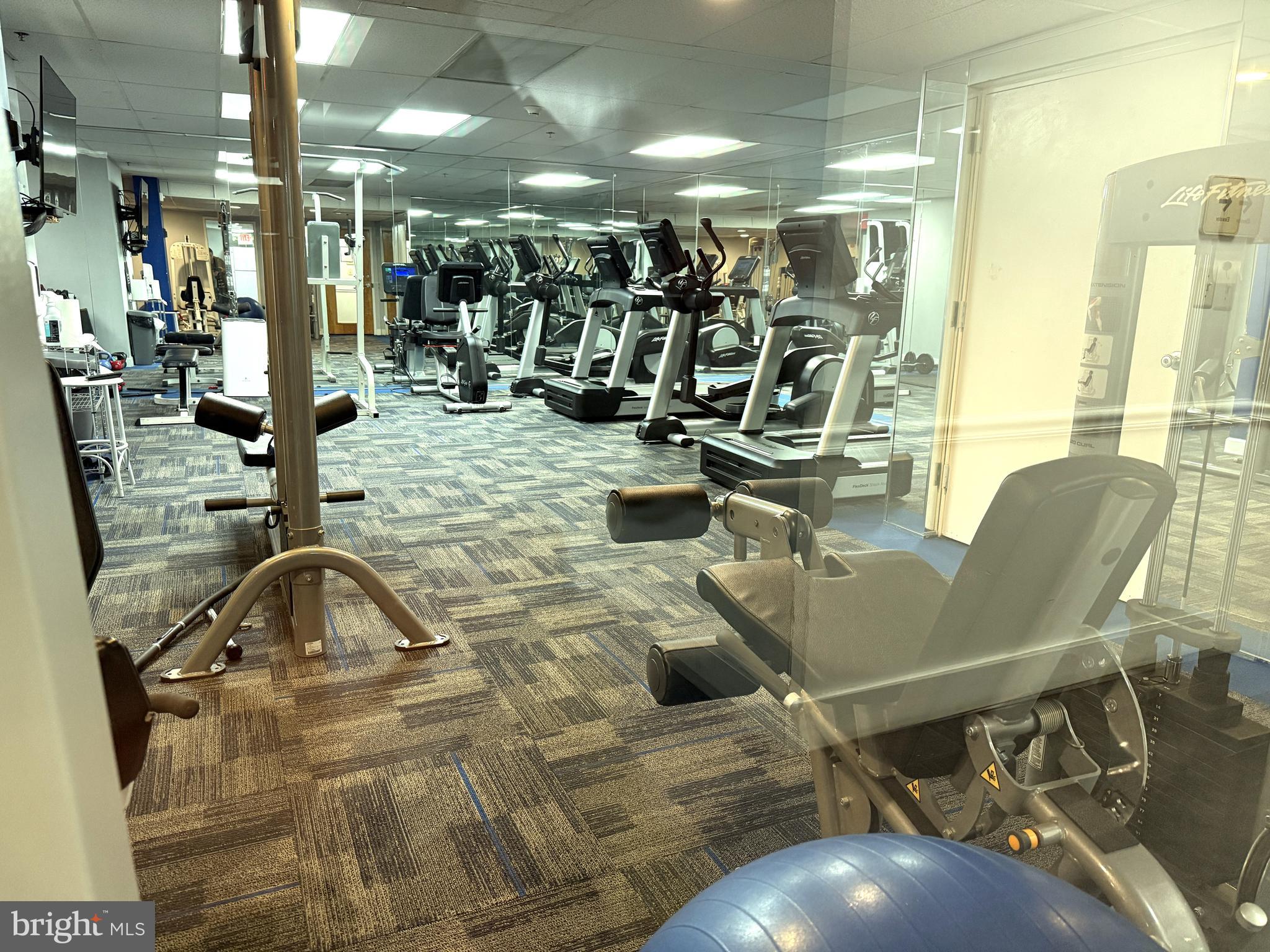 200 Lombard Street, Unit 625 Philadelphia, PA 19147 - Photo 29 of 38 a room with lots of white furniture