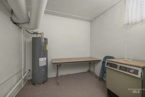 $250,000 | 404 North 3rd Street, Nyssa, OR 97913