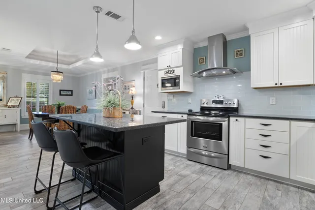 $279,900 | 2113 Vaughandale Drive, Gautier, MS 39553