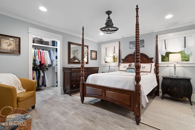 $279,900 | 2113 Vaughandale Drive, Gautier, MS 39553