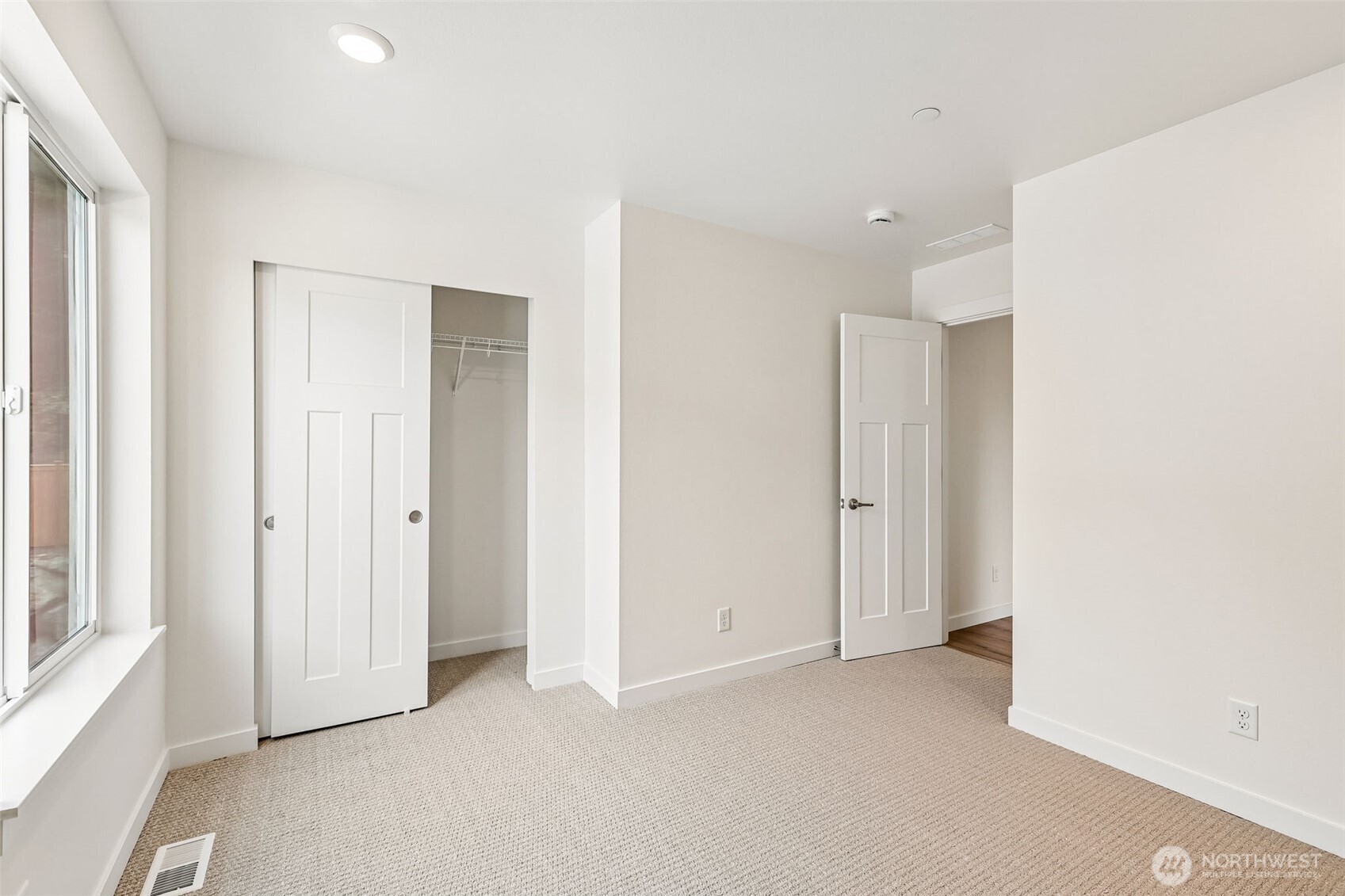 24323 13 Avenue Southeast, Unit CR20 Bothell, WA 98021 - Photo 21 of 39