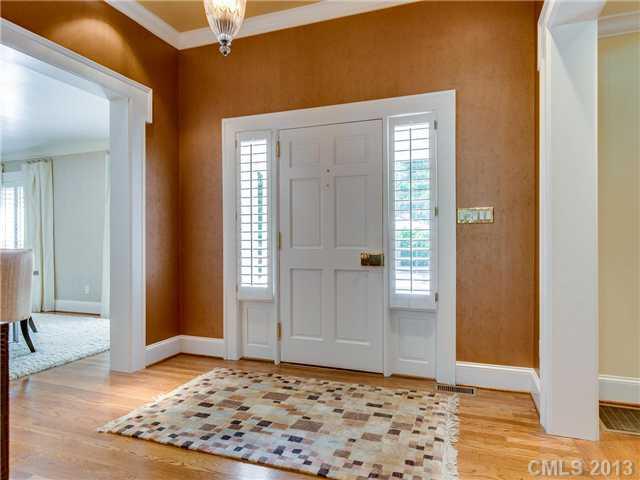 2726 Sharon Road Charlotte, NC 28211 - Photo 2 of 16 a view of an empty room