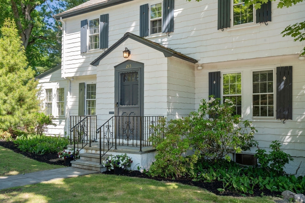215 Dorset Road Newton, MA 02468 - Photo 2 of 41