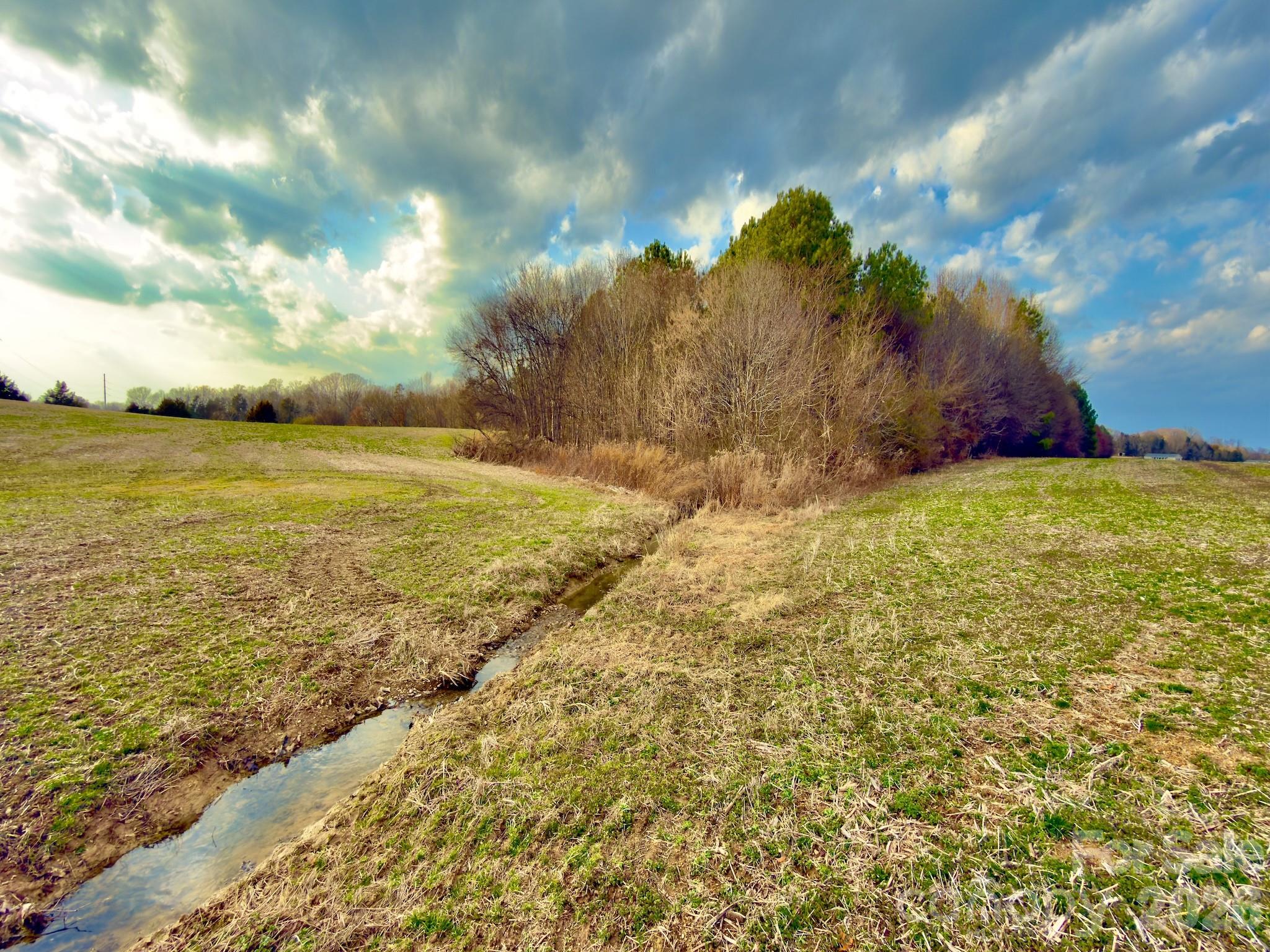 4794 Cauble Road Mount Pleasant, NC 28124 - Photo 8 of 17 a view of an ocean of a building