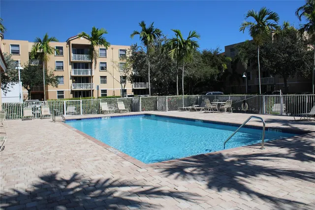 $2,800 | 519 East Sheridan Street, Unit 1082, Dania Beach, FL 33004